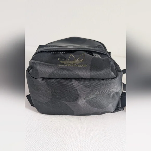 Adidas New Originals x Marimekko mini backpack in tonal black Gray floral print - Picture 7 of 10